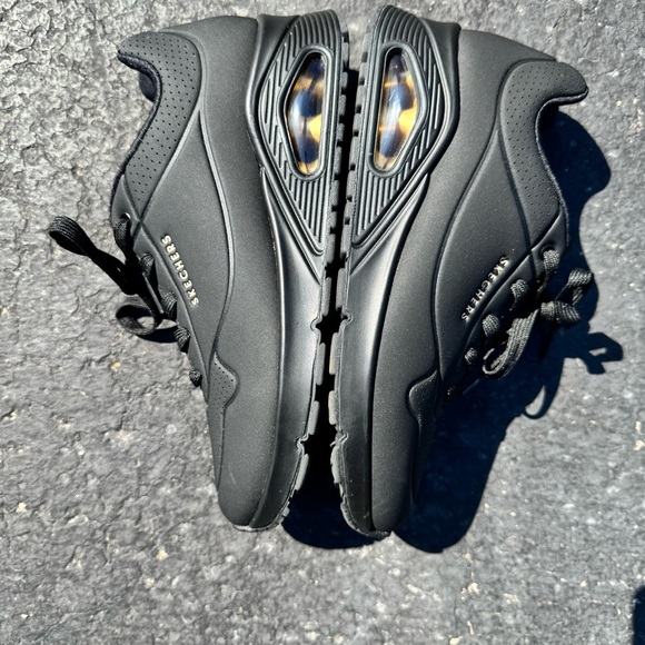 Skechers Street LA Sneakers - Women’s 8.5. - Black - Stand On Air - Like new - Picture 2 of 11